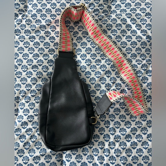 Liberty Crossbody Bag - Picture 5 of 6